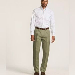 Haggar Premium No Iron Classic Fit Expandable Waist Pleat-Front 34/29 Sage